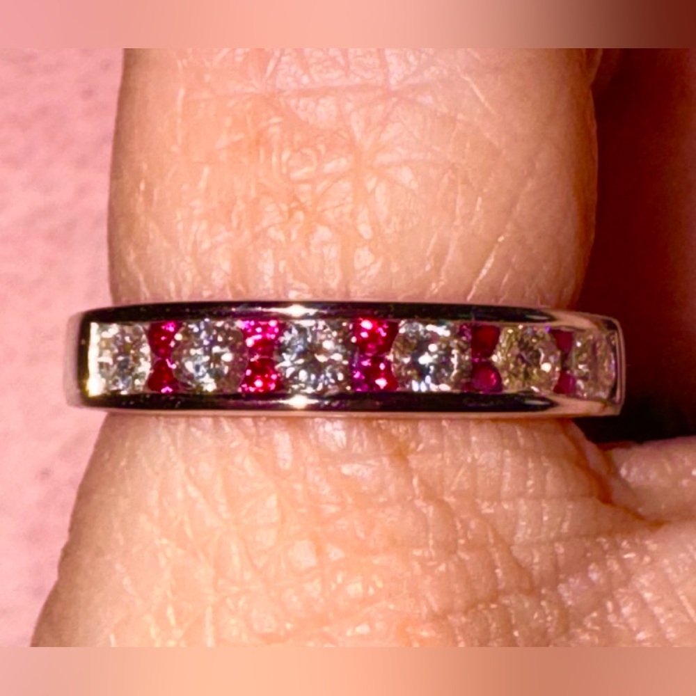 Sweet 18K White Gold Diamond and Ruby Ring Sz 5.75 sizable